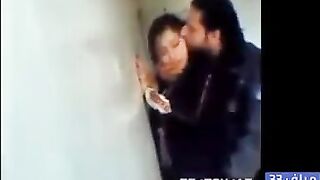 لعبة البوس والقبلات الحارة من مصر - تفاصيل مشوقة عن سكس