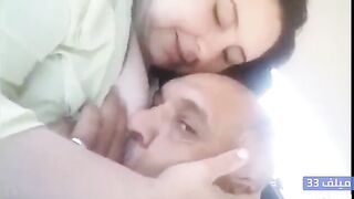 تاجر تونسي مع ست هانية في الجيب! سكس