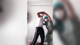 مصارعة حرة مع ستات عربيات كبار في السن بطريقة مثيرة! سكس